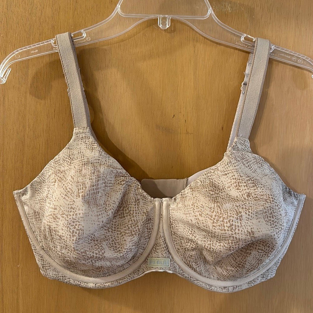 Berlei Women’s Snakeprint Underwire Bra Tan Cream Size 38G (4D)